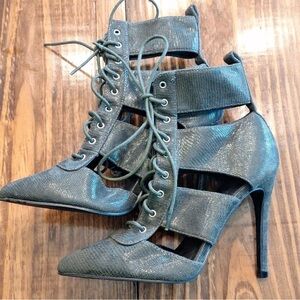 So Me Metallic Lace-Up Heels